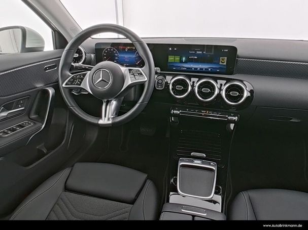 Mercedes-Benz A 200 120 kW image number 6