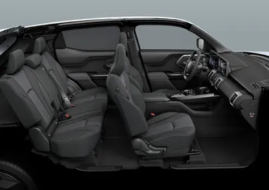 Car image 14
