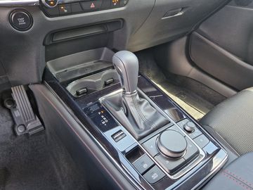 Car image 15