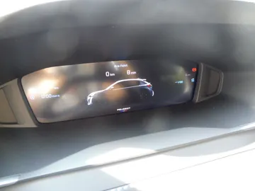 Car image 30