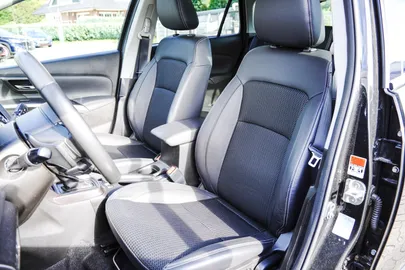 Car image 26