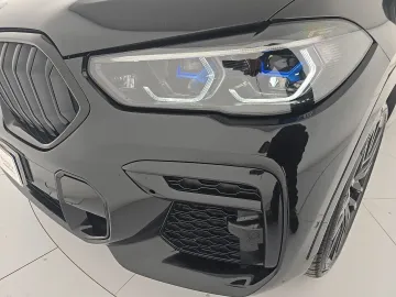 Car image 40