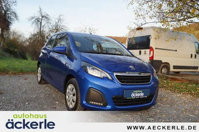 Car image 2