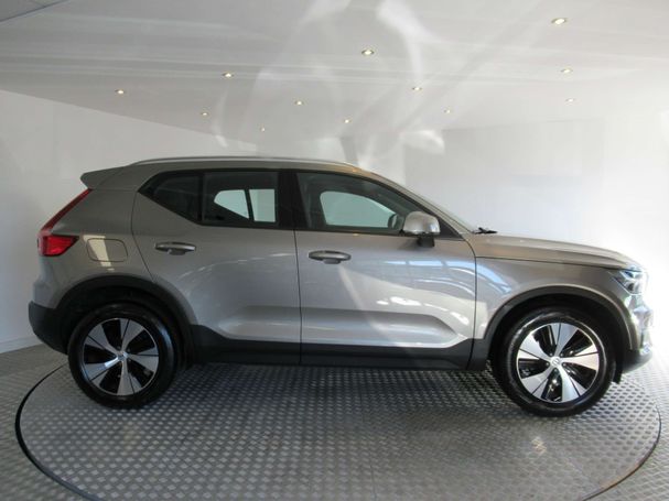 Volvo XC40 1.5 T2 95 kW image number 2