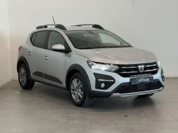 Car image 2