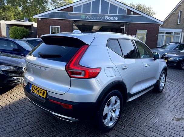 Volvo XC40 T3 115 kW image number 3