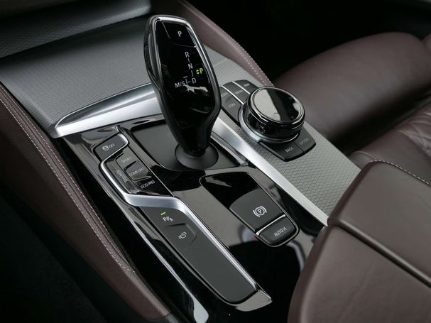 BMW 540i xDrive 250 kW image number 35