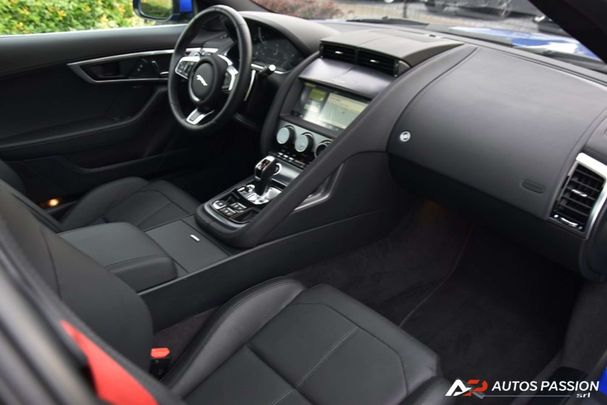 Jaguar F-Type 2.0 i4 R-Dynamic 221 kW image number 21