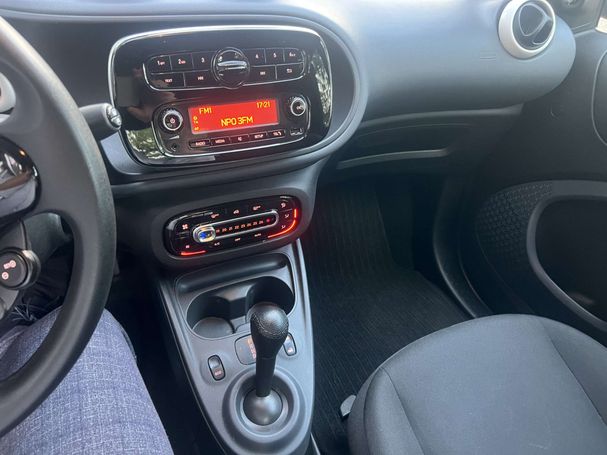 Smart ForTwo cabrio EQ 60 kW image number 27