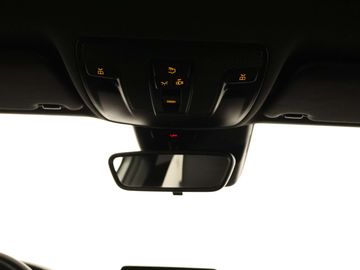 Car image 32