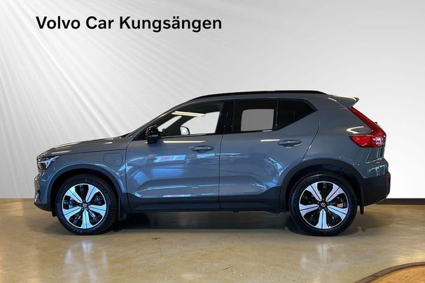 Volvo XC40 Recharge T4 Plus Dark 157 kW image number 4