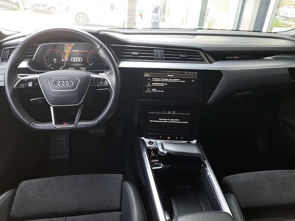 Audi e-tron 50 quattro S-line 230 kW image number 3