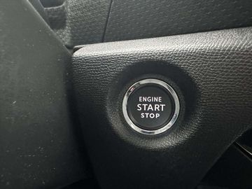 Car image 36