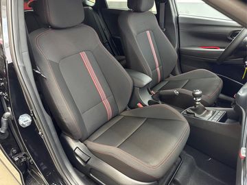 Car image 11