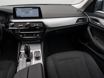 Car image 33