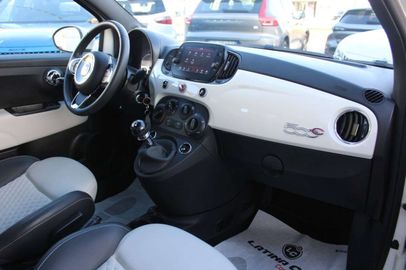 Car image 15