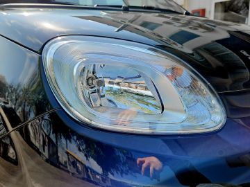 Car image 21
