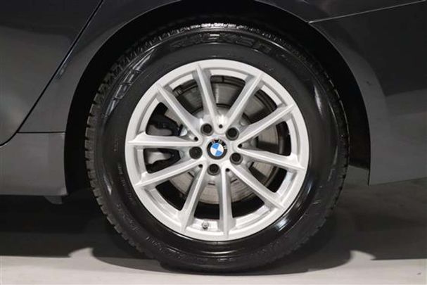 BMW 520i Touring 120 kW image number 5