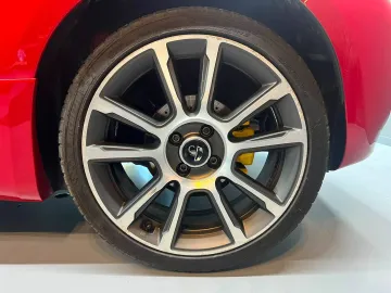Car image 27