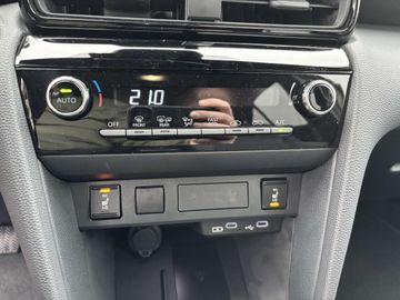 Car image 37