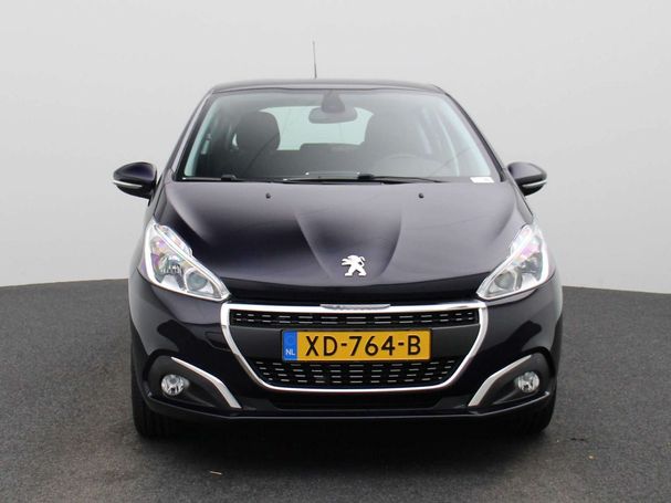 Peugeot 208 PureTech Signature 60 kW image number 2