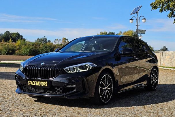 BMW 118i M Sport 103 kW image number 2