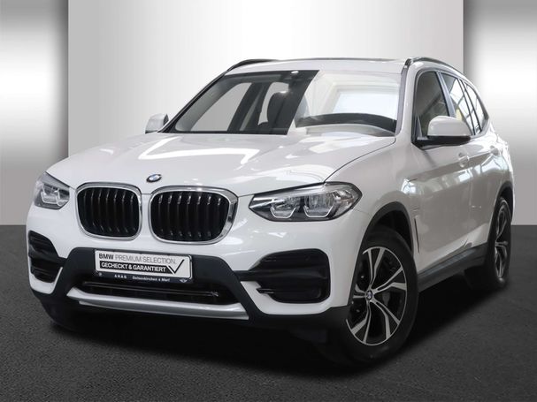 BMW X3 xDrive30e 215 kW image number 1