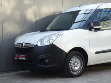 Car image 35