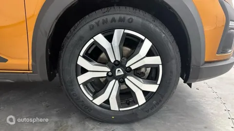 Car image 20