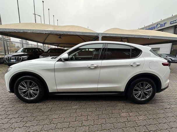 Alfa Romeo Stelvio 2.2 140 kW image number 8