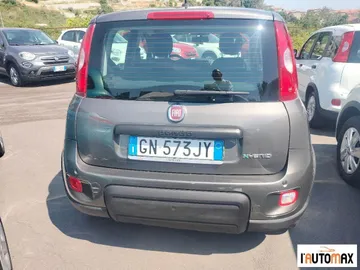 Car image 5