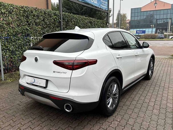 Alfa Romeo Stelvio 2.2 140 kW image number 5