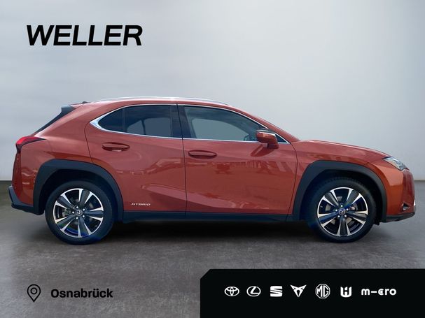 Lexus UX 250h 135 kW image number 17