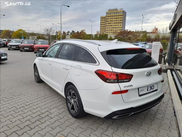 Hyundai i30 1.6 CRDI Smart 85 kW image number 3