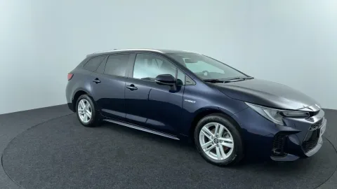 Car image 2