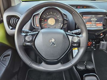 Car image 31