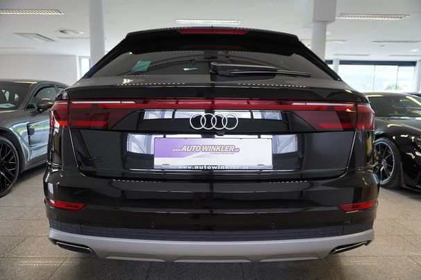 Audi Q8 55 TFSIe quattro S-line PHEV 280 kW image number 6