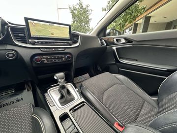 Car image 28