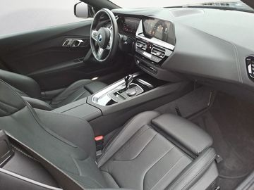 Car image 8