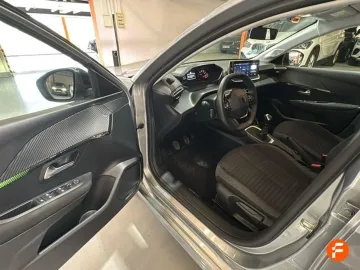 Car image 31