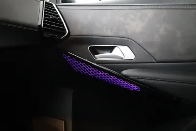 Car image 31