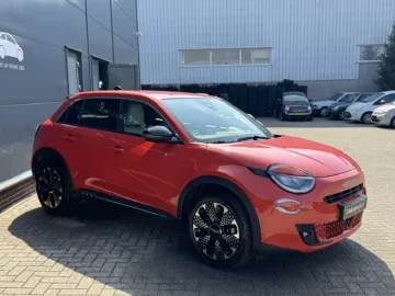 Car image 43