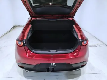 Car image 29