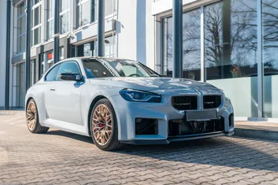 Car image 2
