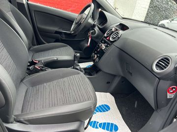 Car image 13