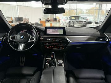 Car image 37