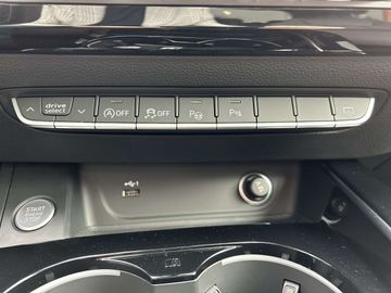 Car image 38