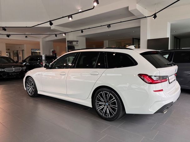 BMW 320d Touring M Sport 140 kW image number 4