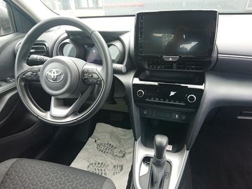 Car image 10