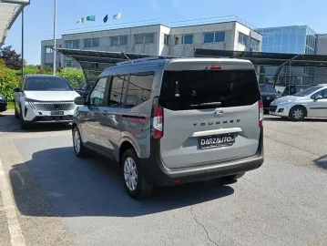 Car image 31